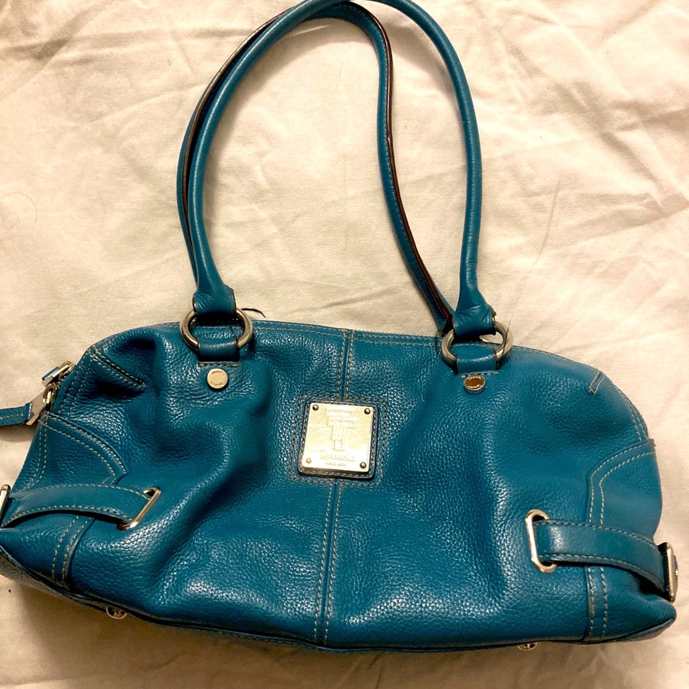 Turquoise blue handbag, purse with many pockets! In great condition!